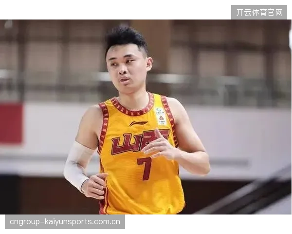 球员合同附加条款曝光，奖励机制引发讨论